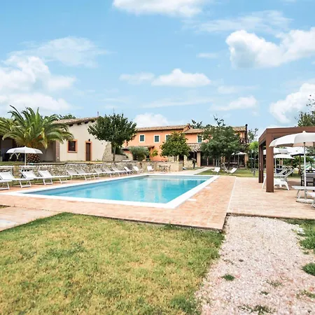 Schönes Haus Mit 1 Schlafzimmer In Frazione Ferienhaus
