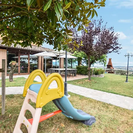 Ferienhaus Schönes Haus Mit 1 Schlafzimmer In Frazione