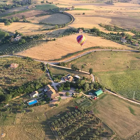 Ferienhaus Schönes Haus Mit 1 Schlafzimmer In Frazione Marcellano