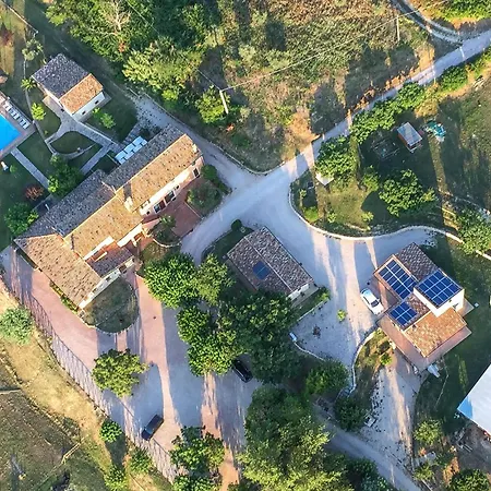 Schönes Haus Mit 1 Schlafzimmer In Frazione