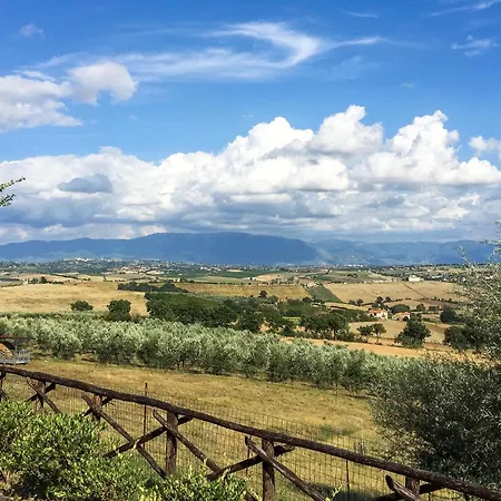 1 Bedroom In Frazione * Marcellano